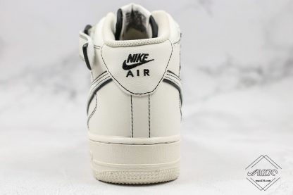Nike Air Force 1 Mid Cream White heel
