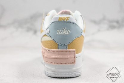 Nike Air Force 1 Shadow Spruce Aura heel