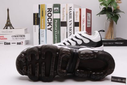 Nike Air VaporMax Plus White Black bottom