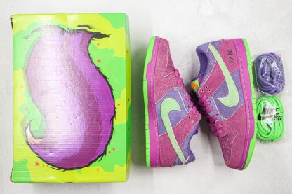 Nike SB Dunk Low Purple Skunk Pair