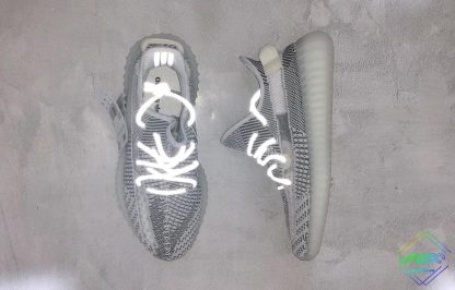 Adidas Yeezy Boost 350 V2 Static shoelaces