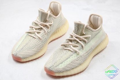 Citrin adidas Yeezy Boost 350 V2