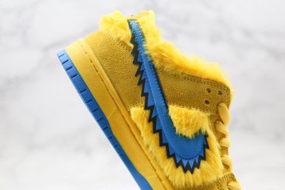 Grateful Dead x Nike SB Dunk Low Yellow Bear CJ5378-700 Medial