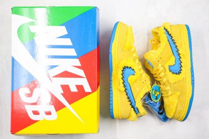 Grateful Dead x Nike SB Dunk Low Yellow Bear CJ5378-700 Top