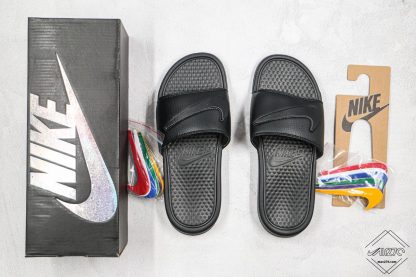 Nike Benassi JDI LTD Swoosh Pack Black sneaker