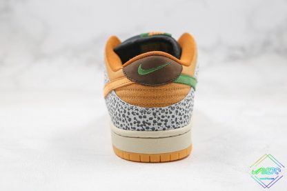 Nike SB Dunk Low Safari heel
