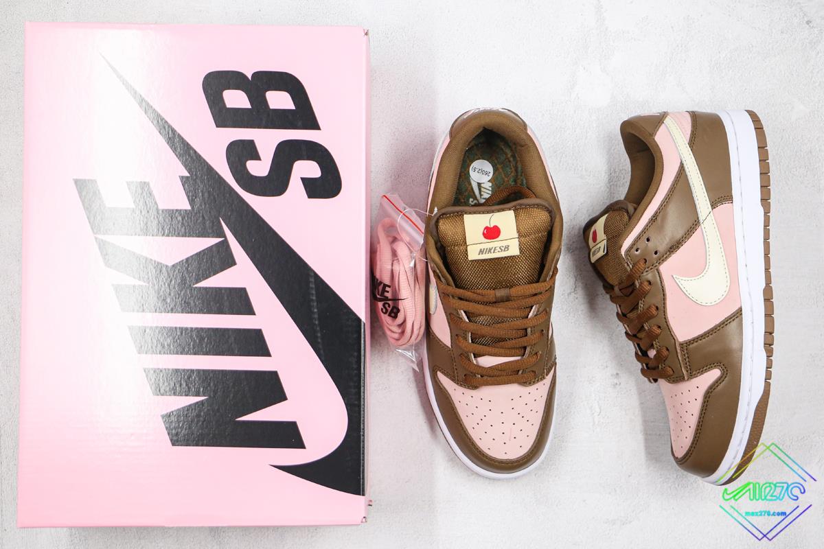 nike dunk low pro sb stussy cherry