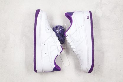 Nike Air Force 1 '07 Voltage Purple panel