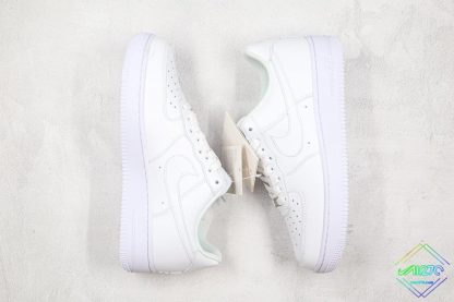 Nike Air Force 1 07 White lateral