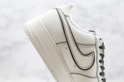 Air Force 1 Low Cream White Lines black