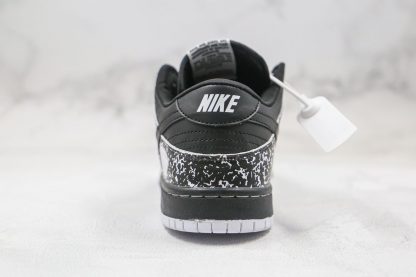 Nike Dunk Low Premium Nikebook heel