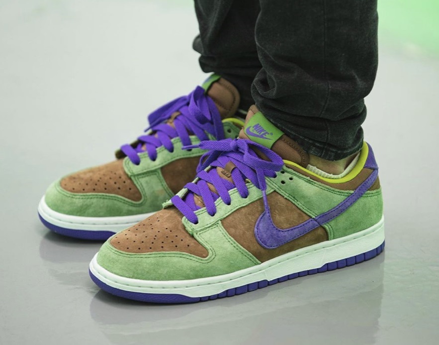 Nike Dunk Low SP Veneer on feet