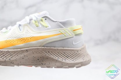 Nike Pegasus Trail 2 Laser Orange lateral