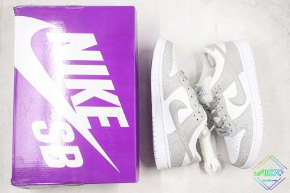 Nike SB Dunk Low Silver Shiny sneaker