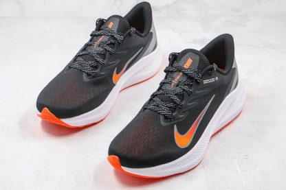 Air Zoom Winflo 7 Black Total Orange sneaker