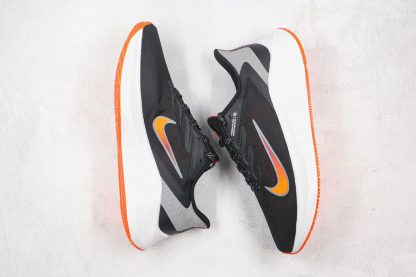 Air Zoom Winflo 7 Black Total Orange swooshes