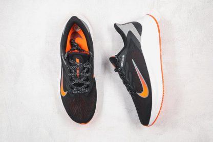 Air Zoom Winflo 7 Black Total Orange tongue