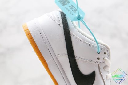 Dunk Low SB Orange Label White panels