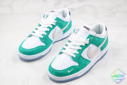 Kasina x Nike Dunk Low Road Sign Busan Seoul