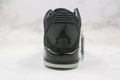 Air Jordan 3 Retro Flyknit Black jumpman heel