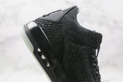 Air Jordan 3 Retro Flyknit Black midsole