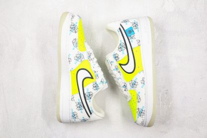 Nike Air Force 1 Low Worldwide Katakana lateral sides