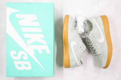 Nike Dunk Low SB Island Green shoes