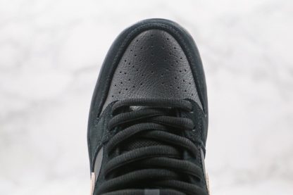 Nike SB Dunk Low Black Washed Coral upper