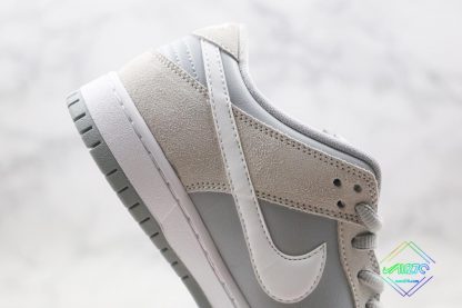 Nike SB Dunk Low Summit White Wolf Grey swoosh