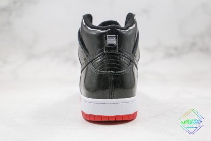 Nike SB Zoom Dunk High Bred heel