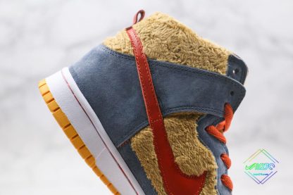 Nike Dunk High Premium SB Papa Bear blue