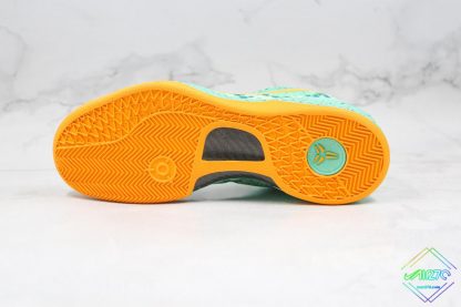 Nike Kobe 8 System Green Glow Laser Orange bottom