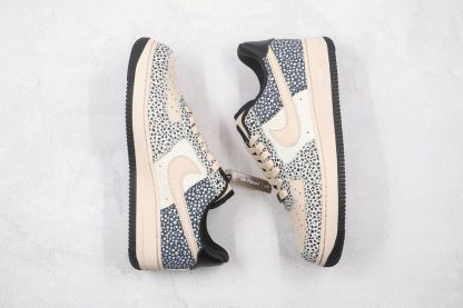 Honeycomb Nike Air Force One 1 Low Black Beige on sale