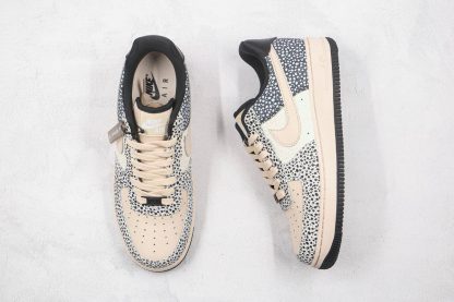 Honeycomb Nike Air Force One 1 Low Black Beige sheos