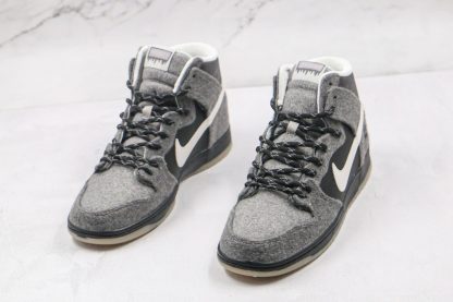 Petoskey Premier Nike Dunk SB High mudguard