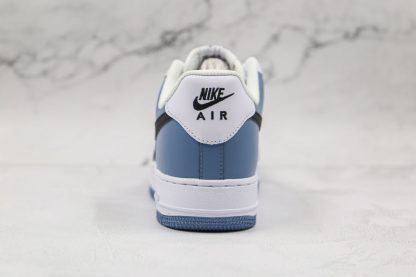 Air Force 1 07 Low White Black Blue heel