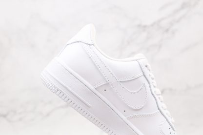 Air Force 1 Low All White swoosh panel