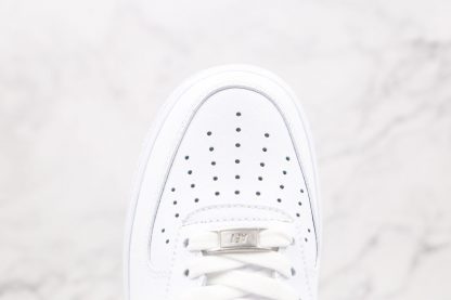 Air Force 1 Low All White vamp