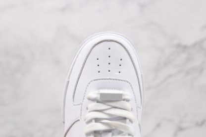 Air Force 1 Low Pixel SE White Burgundy vamp