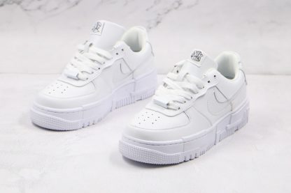Air Force 1 Low Pixel Triple White overall
