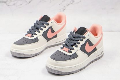 Nike Air Force 1 AF1 Beige Rust Pink sneaker