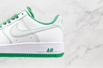 Nike Air Force 1 Low Pine Green swoosh