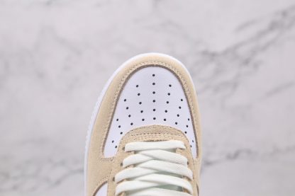 Nike Air Force one AF1 Desert Sand white vamp