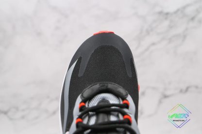 Nike Air Max 270 React Bred toebox