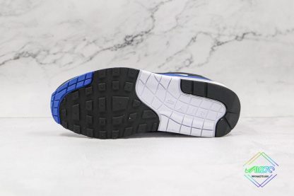 Nike Air Max Black Blue White underfoot