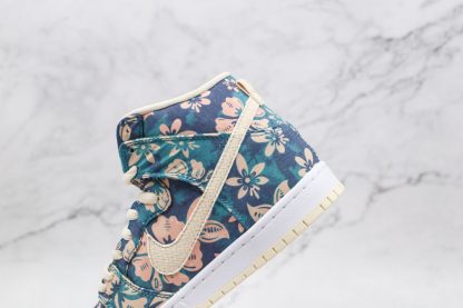 Nike SB Dunk High Hawaii swoosh panling