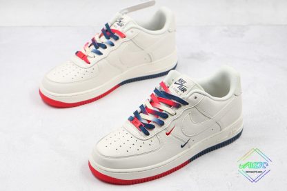 overall look Nike Air Force 1 07 Low Beige Red Navy