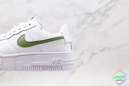 Air Force 1 Pixel White Green Cut-Out Swoosh detail