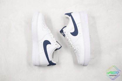 Nike Air Force 1 07 Midnight Navy swoosh