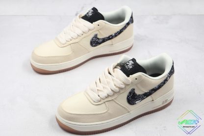 overall Nike Air Force 1 Low Paisley Swoosh Beige